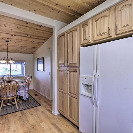 Rustic Bullhead City Retreat With Porch And Views ภายนอก รูปภาพ