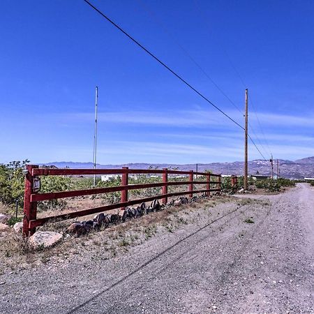 Rustic Bullhead City Retreat With Porch And Views ภายนอก รูปภาพ