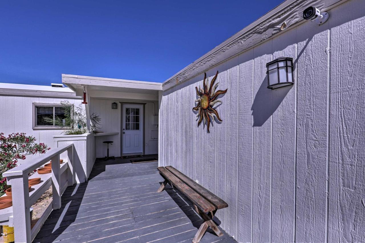 Rustic Bullhead City Retreat With Porch And Views ภายนอก รูปภาพ