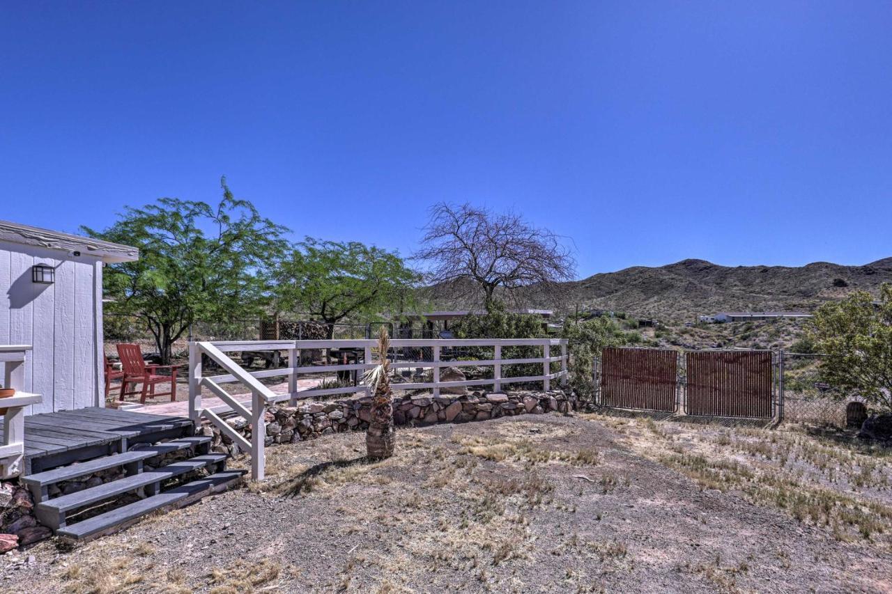 Rustic Bullhead City Retreat With Porch And Views ภายนอก รูปภาพ