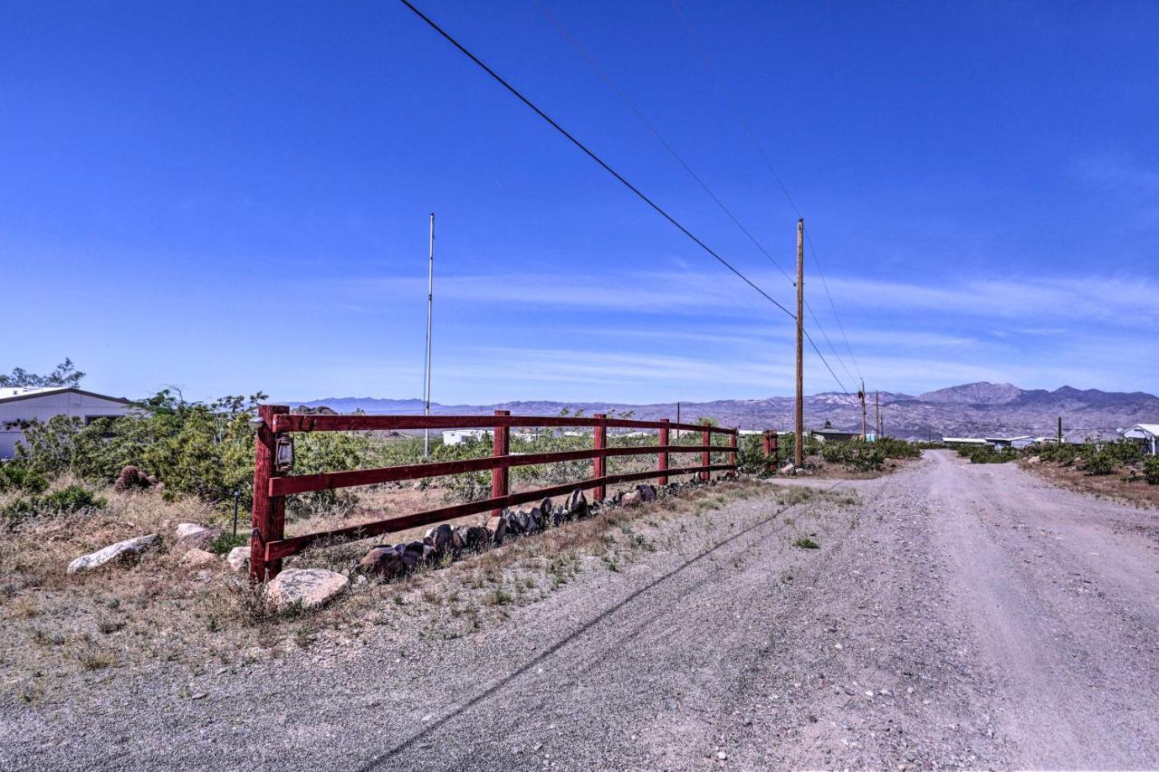 Rustic Bullhead City Retreat With Porch And Views ภายนอก รูปภาพ